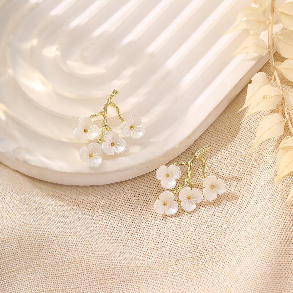 Plum Blossom Branches And Leaves, Stud Earrings Suitable For Spring, Women'S Niche Design Earrings, Light Luxury Temperament Earrings