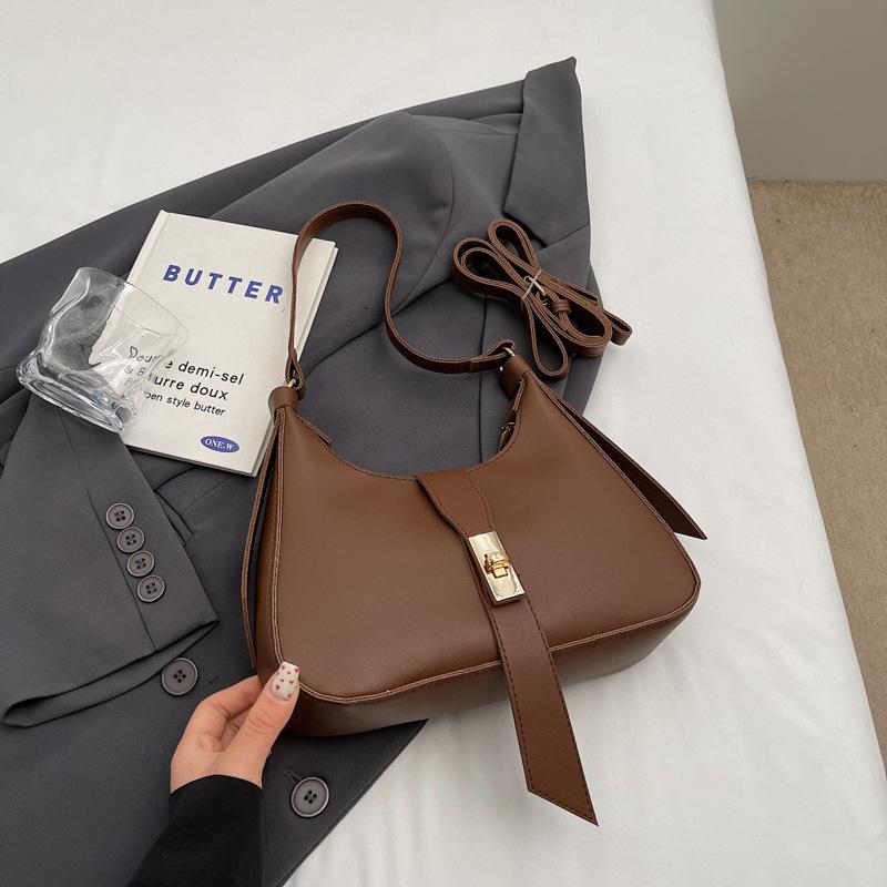 

Модная универсальная сезонная однотонная высококачественная сумка подмышкой в иностранном стиле, повседневная сумка через плечо темно-коричневого