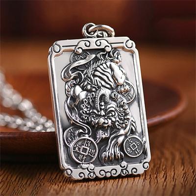 Wisiorek Mężczyźni Biżuteria Jakość Srebro 925 Naszyjnik Mężczyzna Trend Łańcuchy Sweter Accessorie