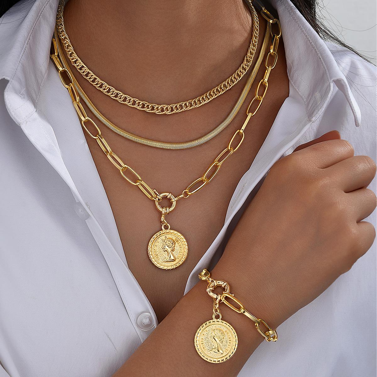 

4pcs Vintage Gold Color Coin Pendant Jewelry Set For Women Fashion Chunky Necklace and Bracelet Set Wedding Party Holiday Gifts