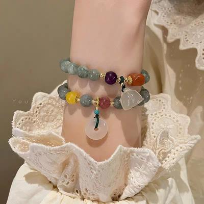 Braceletes – Pulseiras entrelaçadas