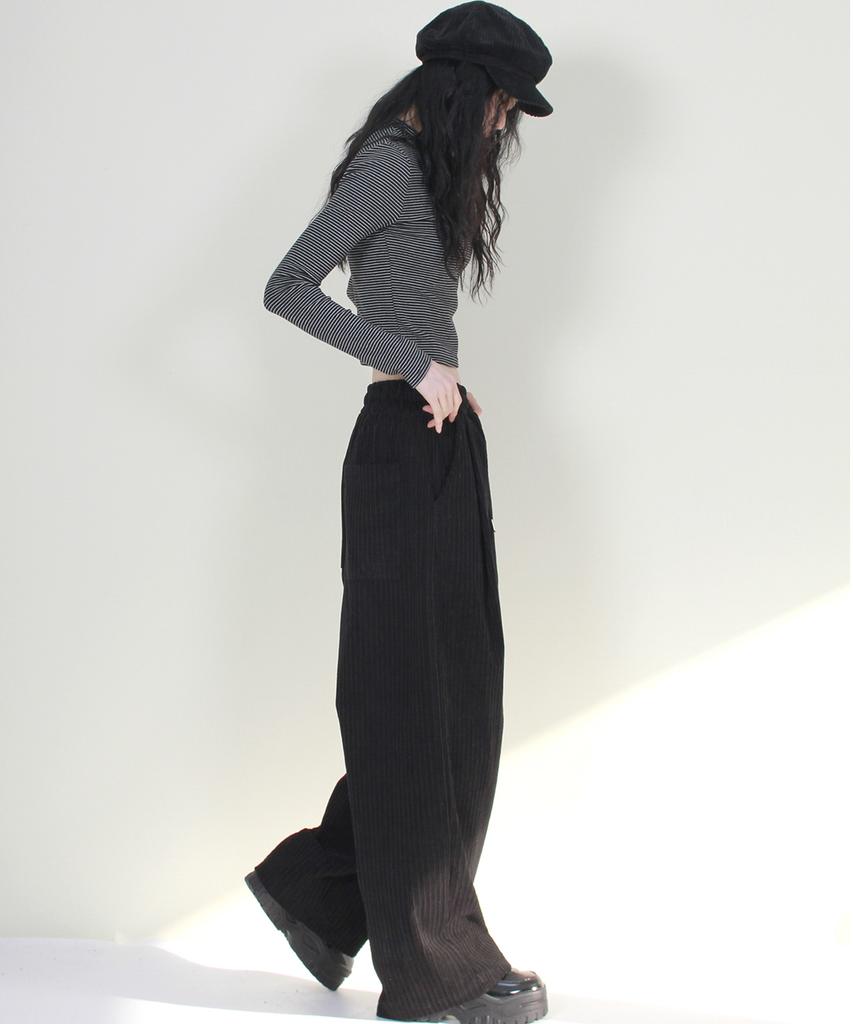 Deumakeu Wide-Fit Corduroy One-Pleat Elastic Pants Black