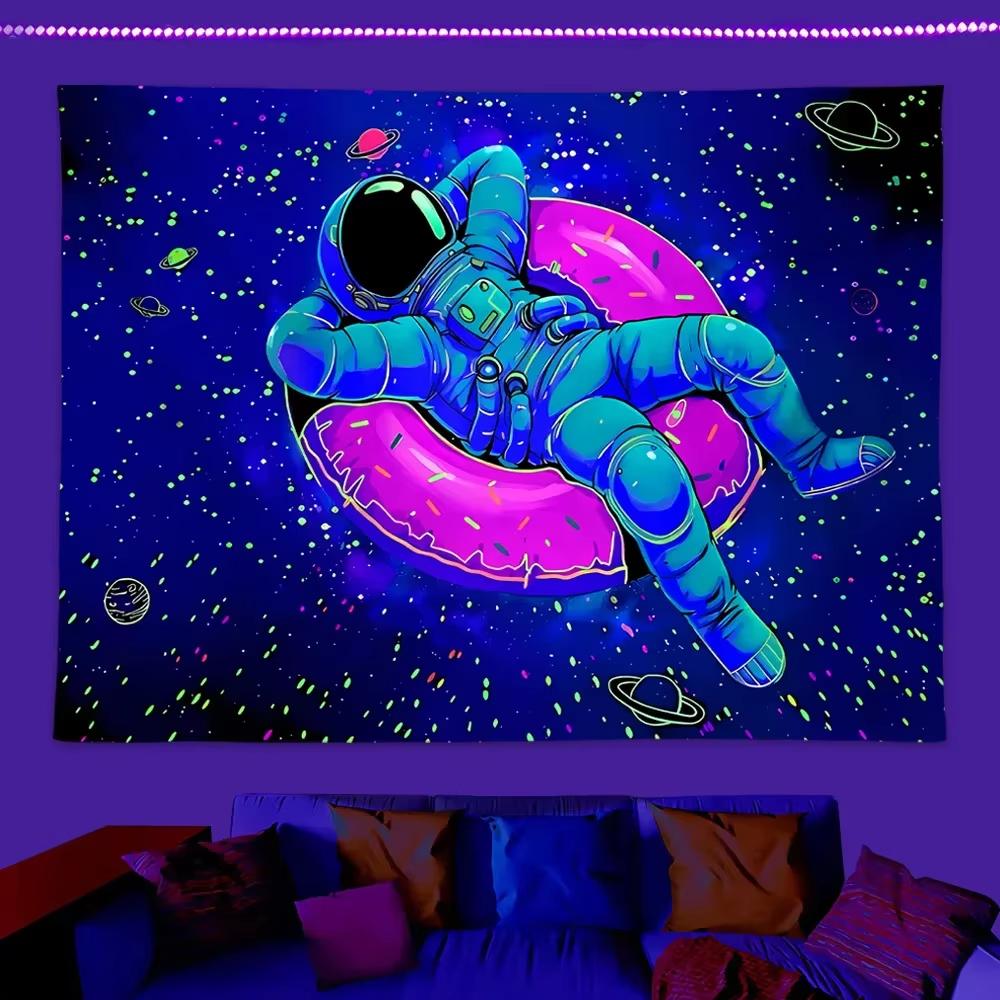 VIKAMA Arazzo Fluorescente Astronauta Tessuto da Appendere con Luce Nera Ultravioletta Arazzo Spazio Luna Decorazione per la Casa