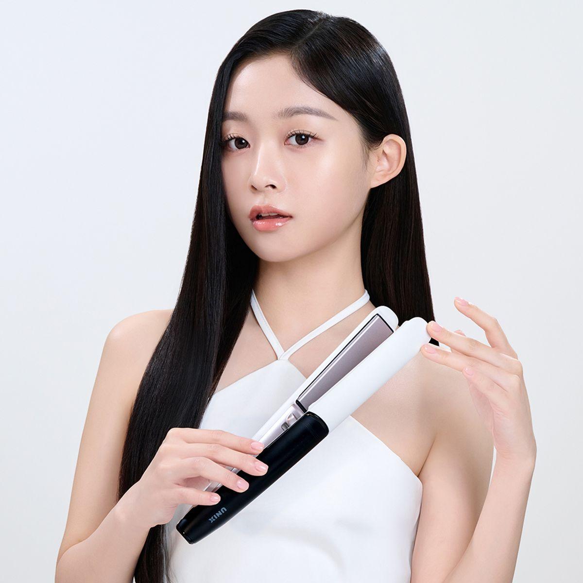 Unix Daily Digital Freevolt Flat Iron UCI-A3984