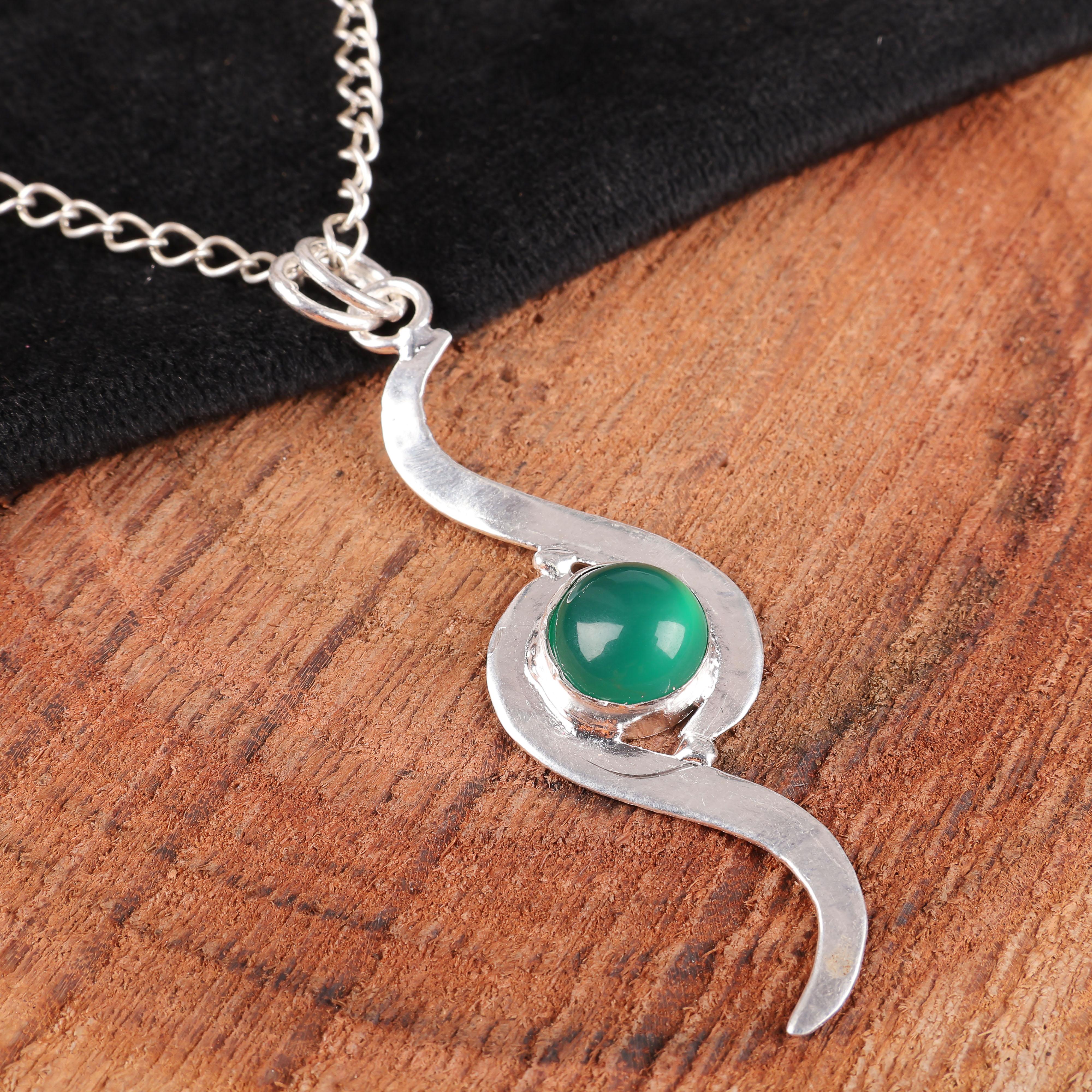 

Green Onyx Cab 925 Sterling Silver Pendant, Handmade Gemstone Pendant Jewelry, Designer Pendant Boho Gift For Her 2.59 Inches зелёный