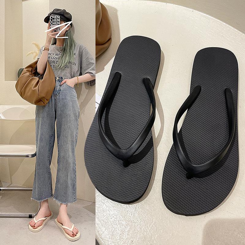Flip-flops women's new summer wear fashion pinch feet beach flat-bottomed slippers non-slip black