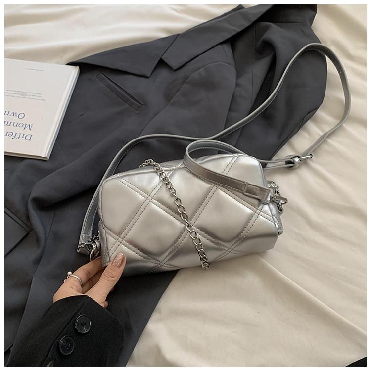 IELGY Large Bead Chain Diamond Underarm Bag Fashion Trendy One-Shoulder Cross-Body Portable