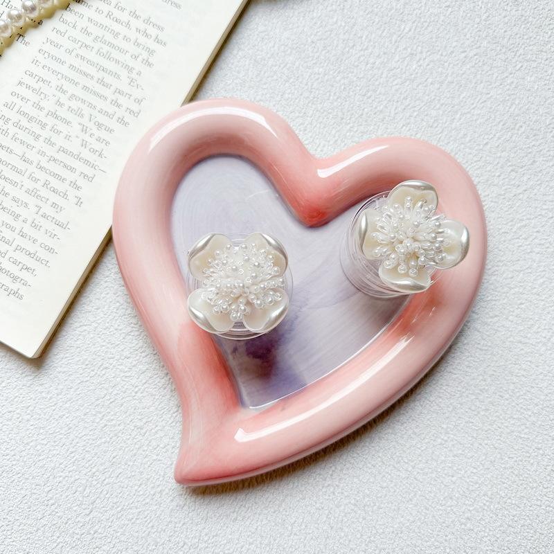 Small Fresh Flower Pearl String Mobile Phone Airbag Bracket, Pasted Retractable Desktop Drama Bracket, Niche