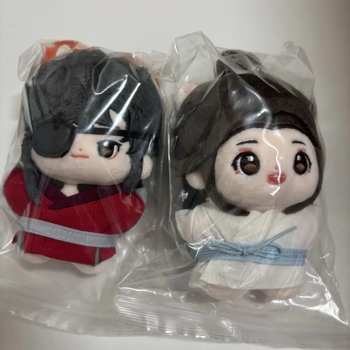

Cheonkwan Uniform Mini Doll Key Ring Doll