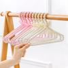 Perlová dětská ramínka: Stojan na sušení novorozeneckého oblečení a úložný prostor ve skříni pro dívky
