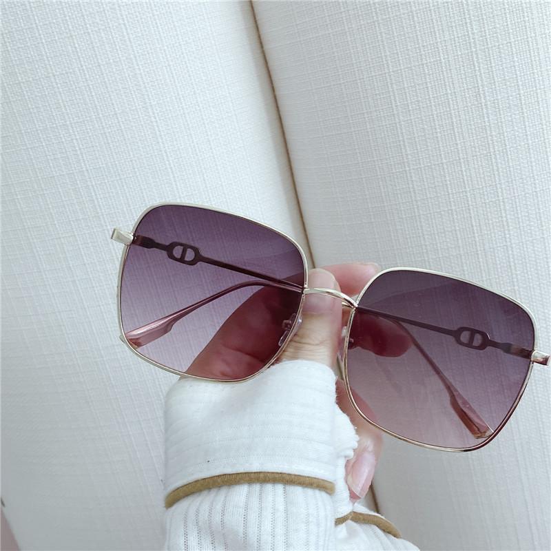 2PCS Square Sunglasses Women's Trendy UV Protection Gradient Color Retro Glasses Fashionable round Face Suitable Sun Glasses