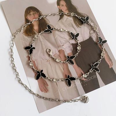 Accessoires – Gürtel & Taillenketten für Damen