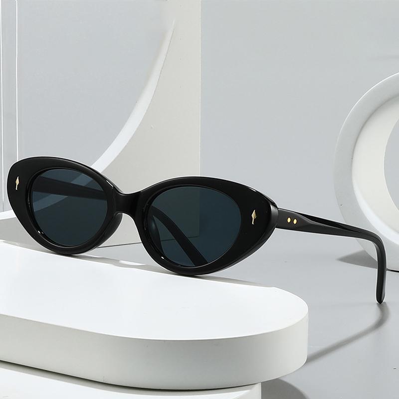  New Retro Cat Eye Women Sunglasses Fashion Candy Color Shades UV400 Men Trending Rivets Punk Sun Glasses