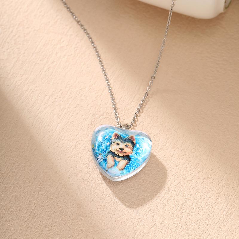 Fashionable heart-shaped crystal pendant Simple cute cat series necklace for women