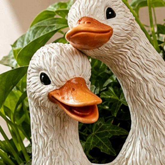 Resin Flowerpot Couple Duck Shape Planter with Drainage Holes Non-Slip Base