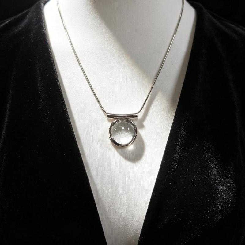 Lightweight Necklace Ring, Alloy and Resin Fashion Jewelry with Clear Colorless Centerpiece for Workwear, Date, and Party Outfits