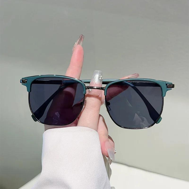 

Luxury Brand Designer Square Sunglasses Women For Men New Vintage Metal Punk Sun Glasses Popular Hip Hop Rivet Shades Uv400