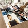 Tapetes Quadrados Estilo Audrey Hepburn são uma ótima escolha para salas de estar, quartos, decoração de casa e como presentes.