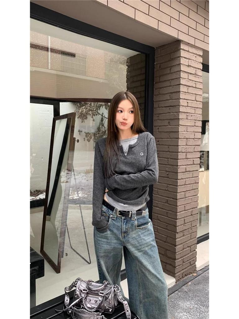 Women's Korean Faux Two-Piece Long-Sleeve Top – Sweet & Stylish Grey Slim-Fit T-Shirt for Autumn/Winter