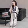 2024 Spring Fashion Girls' Loose Two-Piece Sportswear Set for Medium and Large Children.