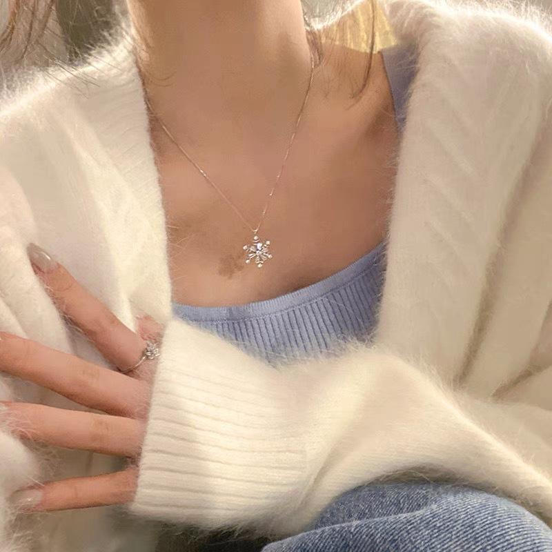 Unique Design Rotatable Octagram Necklace Women'S Sweater Chain High-End Light Luxury Niche Collarbone Chain