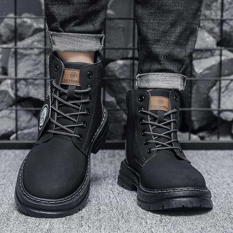 Men's High Top Boots Are Fashionable and Versatile Easy To Match with Men's Camping Shoes and Men's Outdoor Travel Shoes