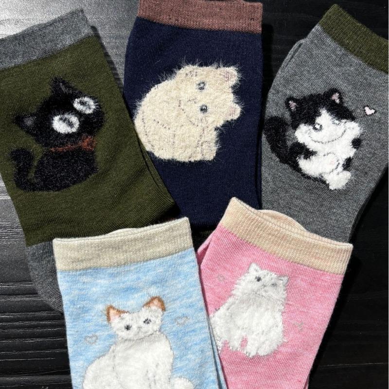 

Женские носки с изображением животных из мультфильмов, женские осенне-зимние теплые утолщенные ворсовые носки, подходящие по цвету, носки средней длины 5pairs