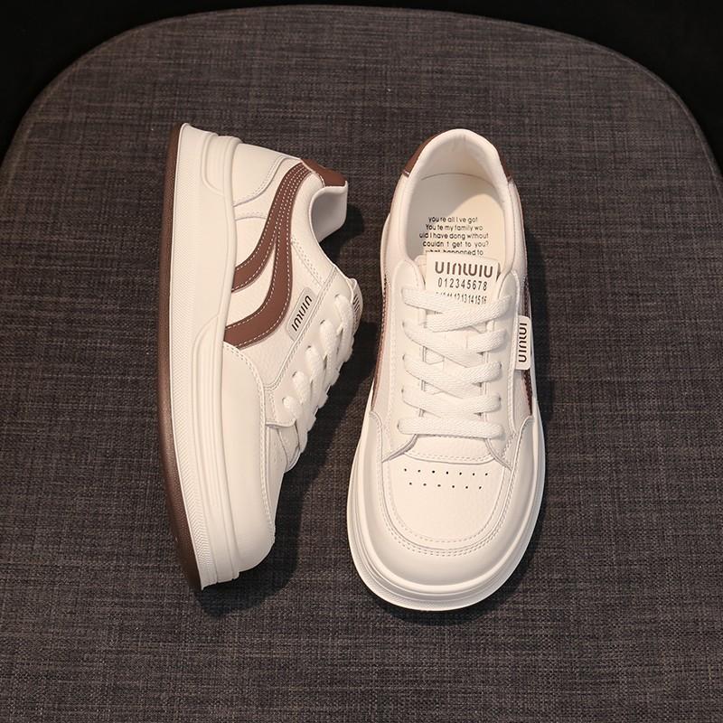 Leather White Shoes Women's Thick Baseplate Shoes 2025 Summer New Light Breathable Comfortable Sports Leisure Sports Board Shoes