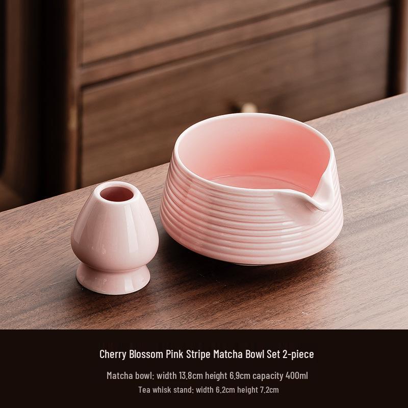 Ręcznie robiona duża japońska ceramiczna miseczka do matchy i zestaw trzepaczki