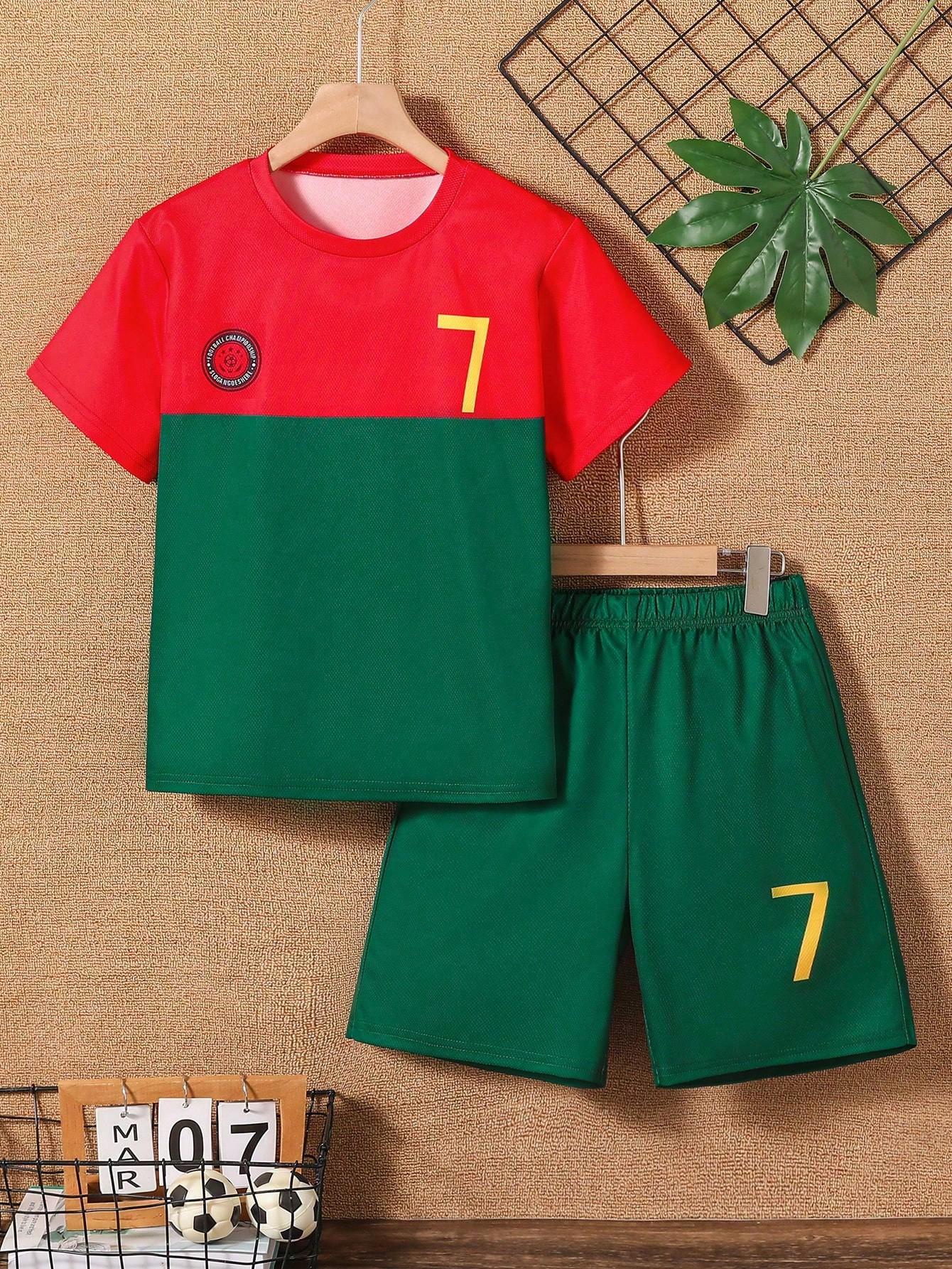 2-piece boys  outdoor sports soccer jersey with GOAT 7 print, color-blocked crew neck short-sleeved shirt and shorts set, spring/summer style. 4Y