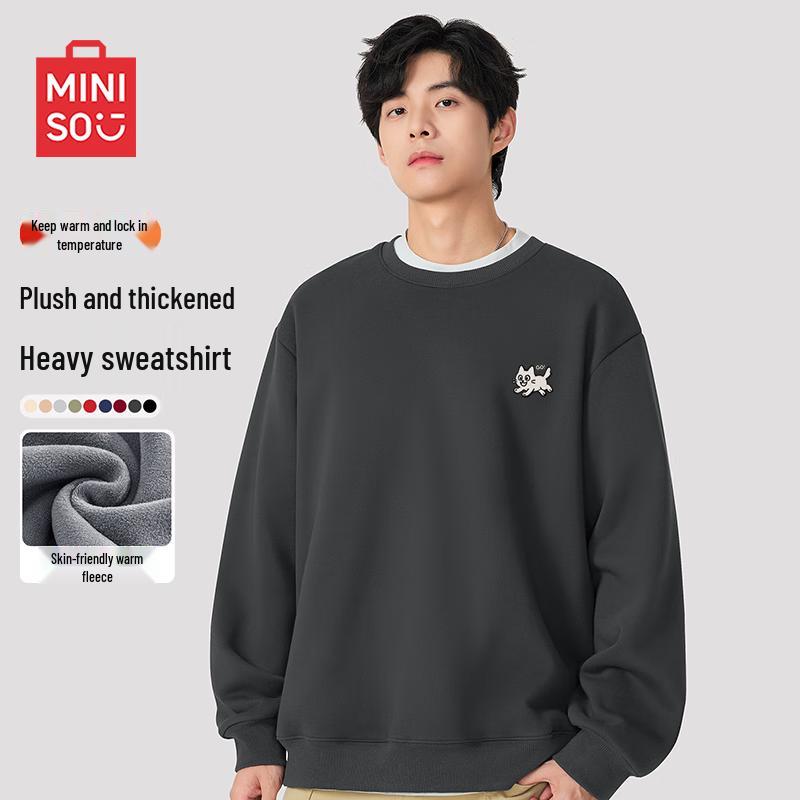 MINISO Men's Retro Fleece-Lined Crewneck Sweatshirt with Kitten Emblem