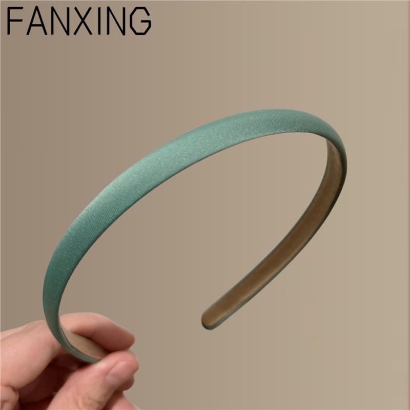 Retro Französisches Damen-Sommer-Haarband: Minimalistischer Stil, Hoher Schädel, Dünne Kante, Gesichtsumspielendes Temperament - Inspiriert von Zhang Ruonan