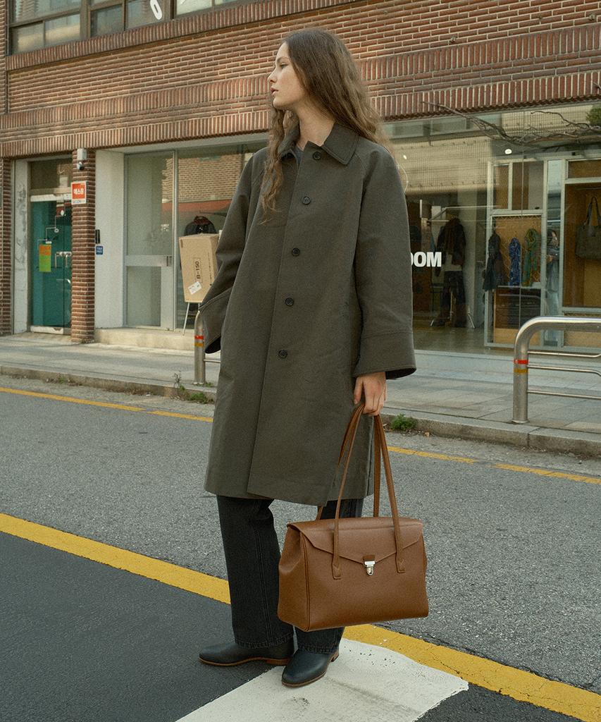 Reframe Timeless Shoulder Flap Bag Series Laptop Off-Skin Leather Tan