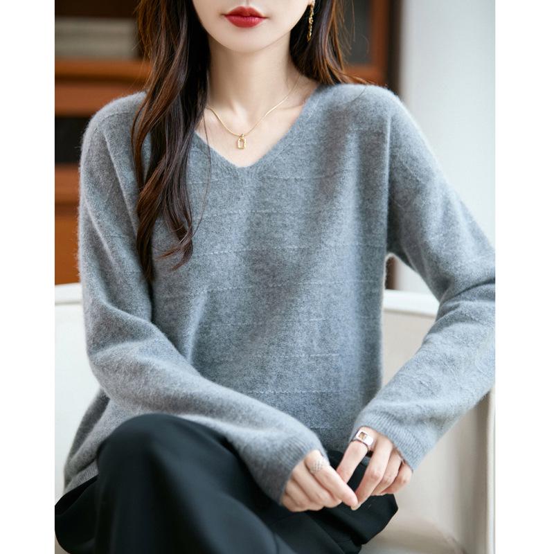 Women's V-Neck Pure Wool Sweater: Lightweight, Lazy Style Knit for Autumn & Winter, Cashmere Base Layer.