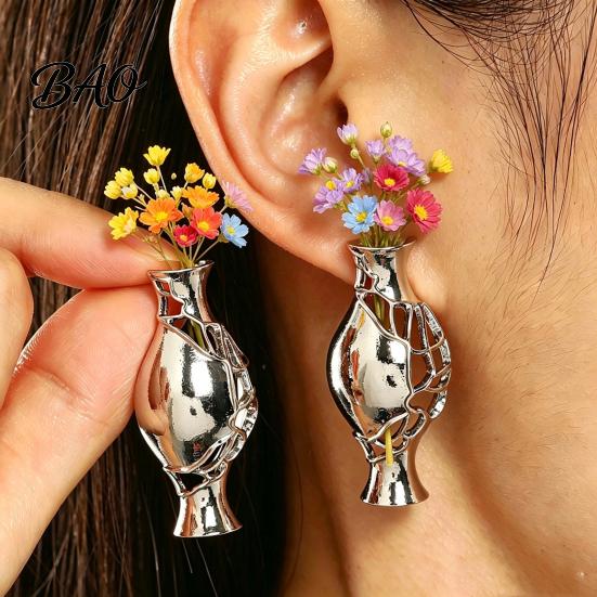 Versatile Silver Alloy Earrings 1 Pair Flower Vase for Women, Retro Metal Hollow Shape Trendy Artistic Ear Accessory Earrings, DIY Bouquets