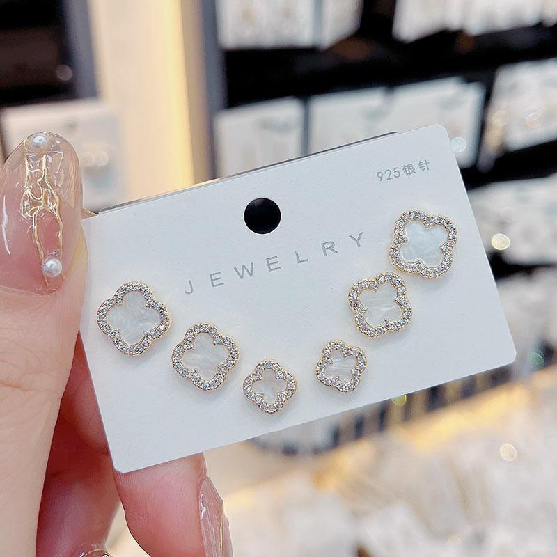 Auspicious Four-Leaf Clover Sterling Silver Stud Earrings Set for Women