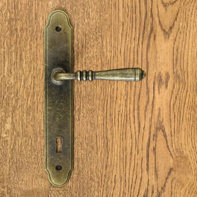 DEVON Door Handle with Key Plate 90mm ANTIQUE GOLD