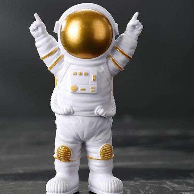 Żywica Figurka Astronauty Statua Figurka Kosmonauta Rzeźba Edukacyjna Zabawka Dekoracja Biurka Domu Model Astronauty Na Prezent Dla Dzieci