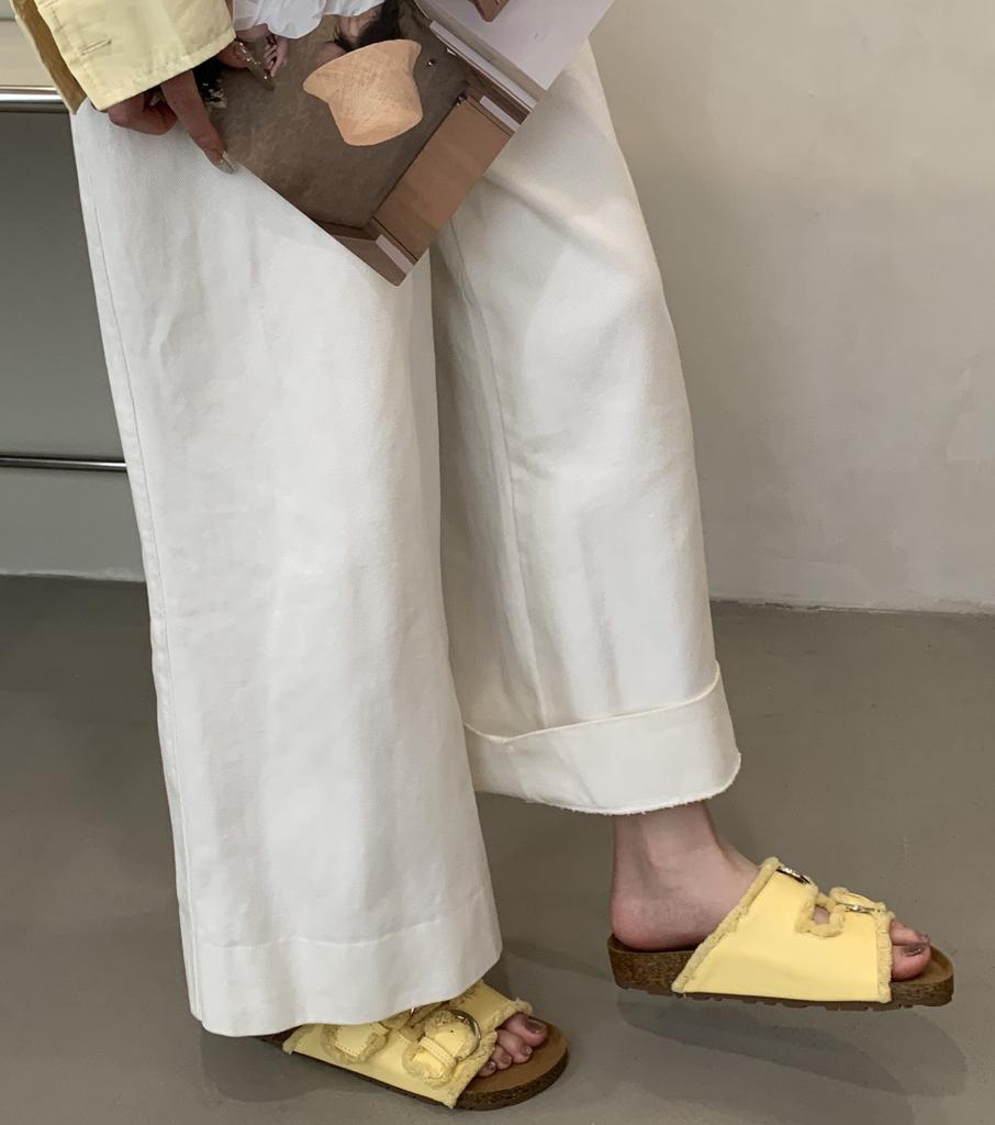 Korean Version of Internet Celebrity Belt Buckle Cool Slippers Women's Summer 2025 New Niche Retro Fringed Fashion Outside Sandals