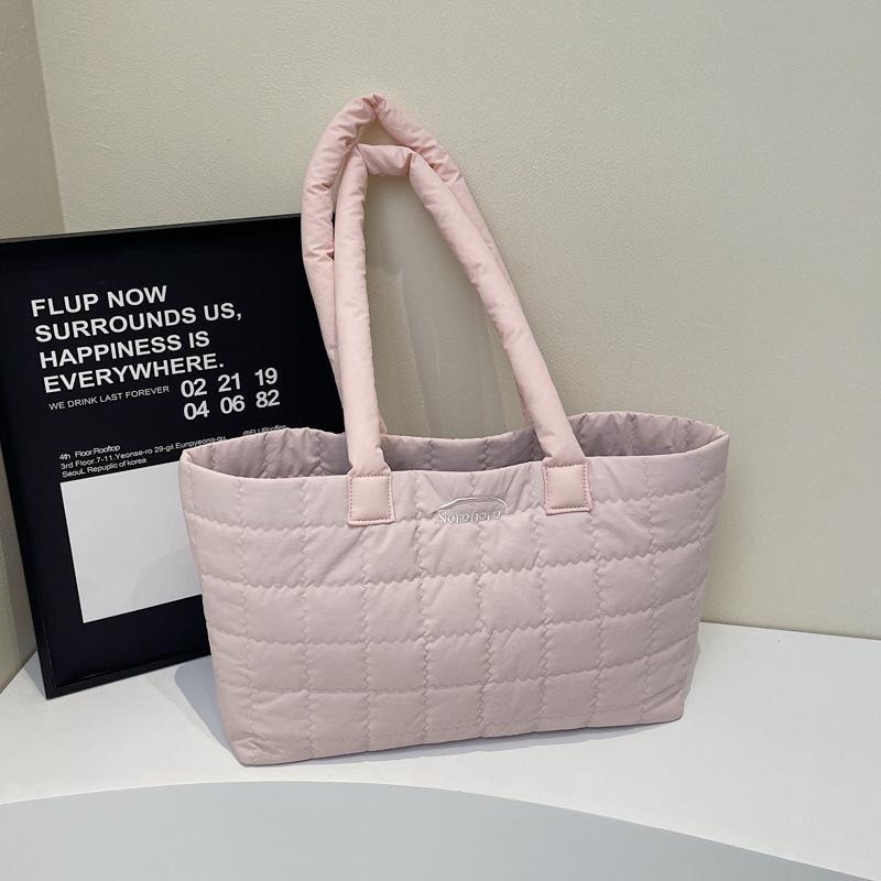 Winter New Casual Fashion Simple Shoulder Bag Women's Bag Hand Carry Large Capacity Commuter Shoulder Bag Beautiful Tote Bag