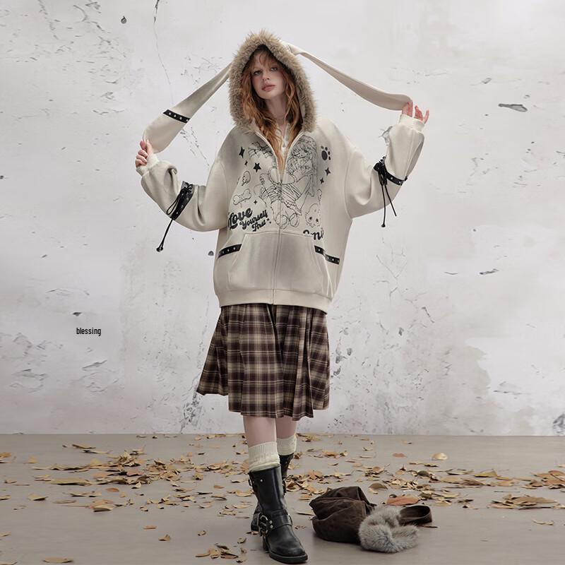 UNIFREE Distressed Faux Fur Collar Hooded Sweatshirt