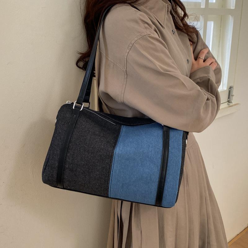 Contrasting-color Boston Pillow Denim Bag with Large Capacity and Single-shoulder Crossbody Design