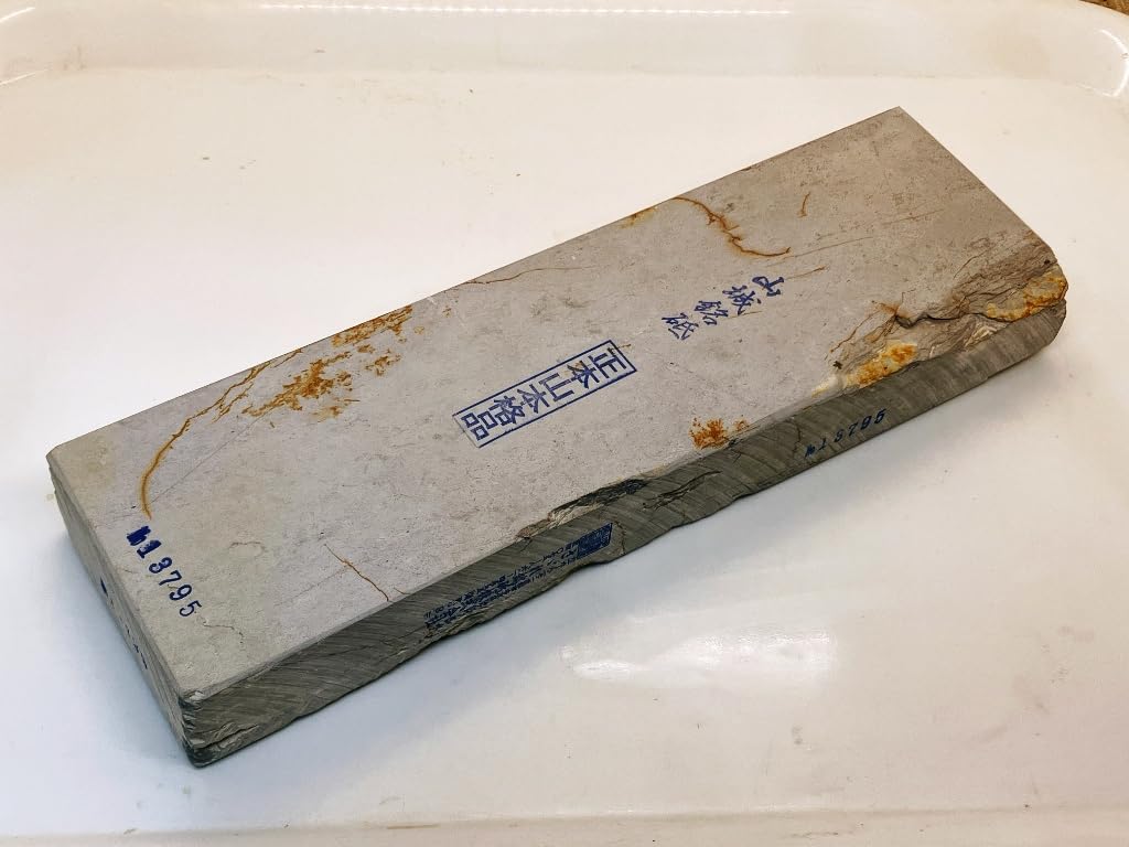 

Natural whetstone Shomotoyama Yamashiro Meiji Umegabata Iris Takayama Ceiling Suita Nikuun series top quality Ukyo-ku 24-cut 9-inch ultra-long #95