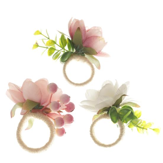 Artificial Flower Napkin Ring Rustic Floral Napkin Holder with Faux Berries Elegant Farmhouse Napkin Rings for Dining Table Decor Weddings