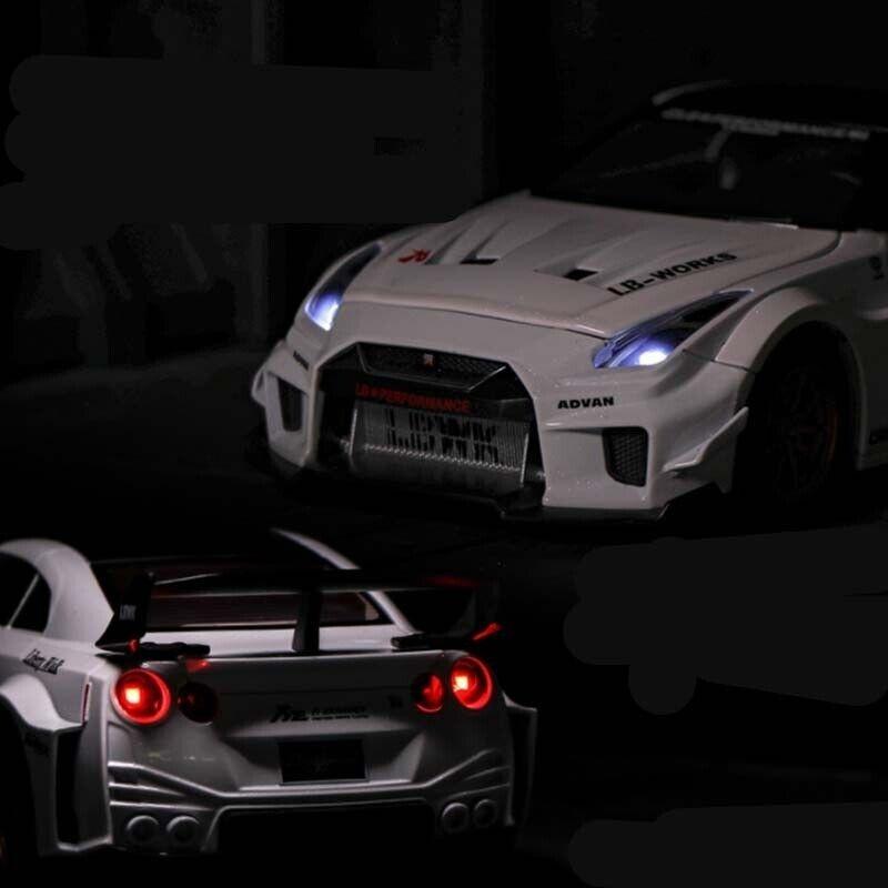1/32 Skyline Ares Nissan GTR CSR2 Alloy Sports Car Model Diecast Metal Toy Gift