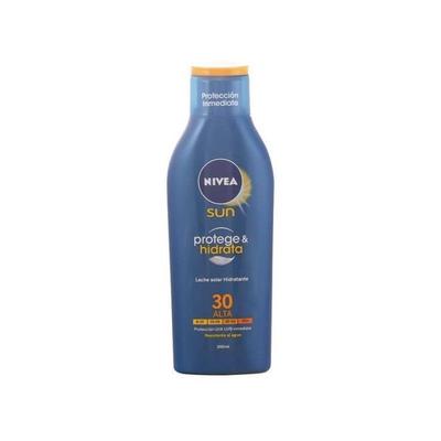 Sunscreen - Nivea - Protect & Hydrates - SPF 30 - 200 Ml - Combination