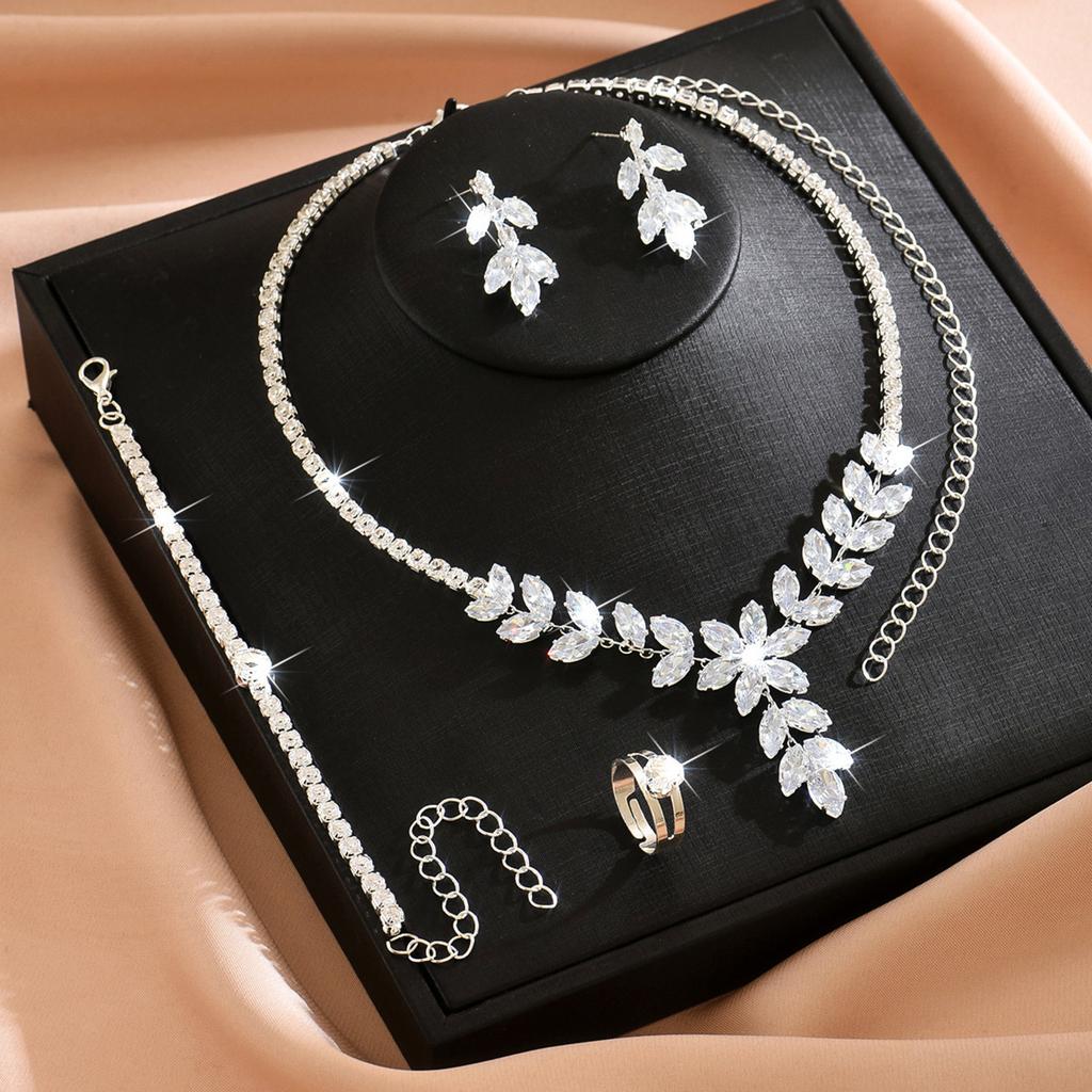 Stylish And Simple Super Flash Crystal Leaf Fringed Necklace Earrings Light Luxury High Sense Niche Trend Earrings Women