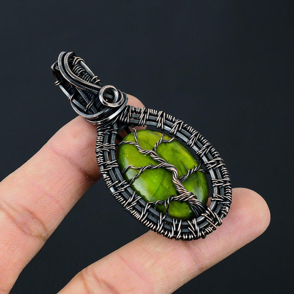 Tree Of Life Green Flash Labradorite Gemstone Handmade Pure Copper Wire Wrap Jewelry Pendant For Women