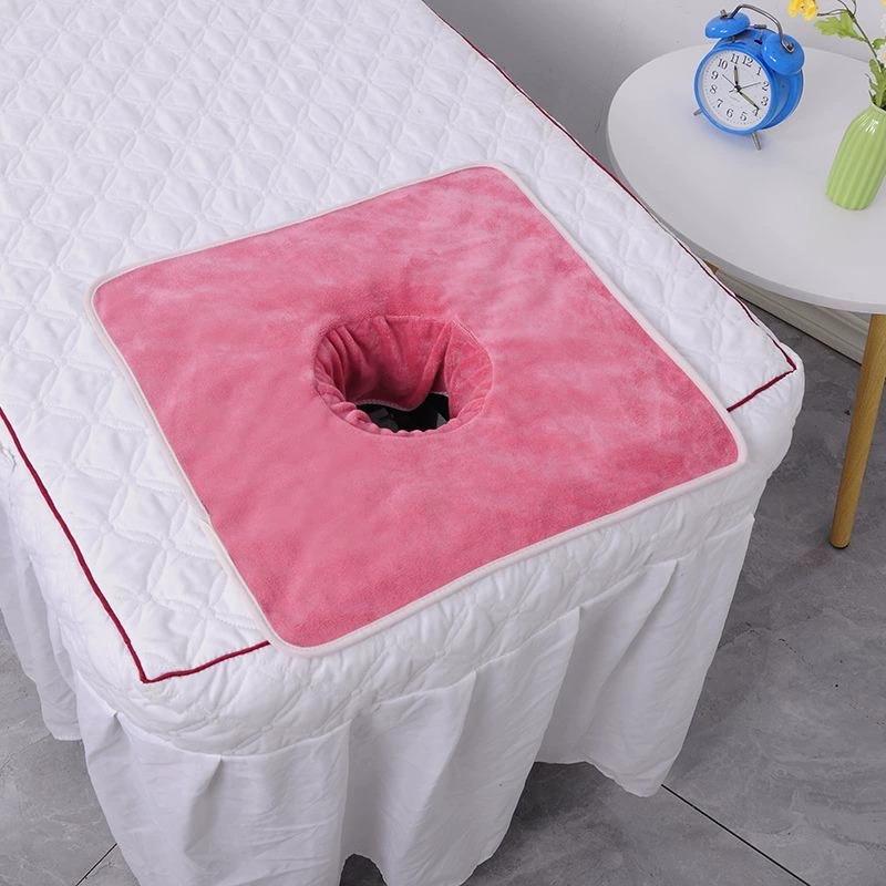 Beauty bedside hole towel massage acupuncture and moxibustion ear picking massage bed beauty salon face towel with hole towel