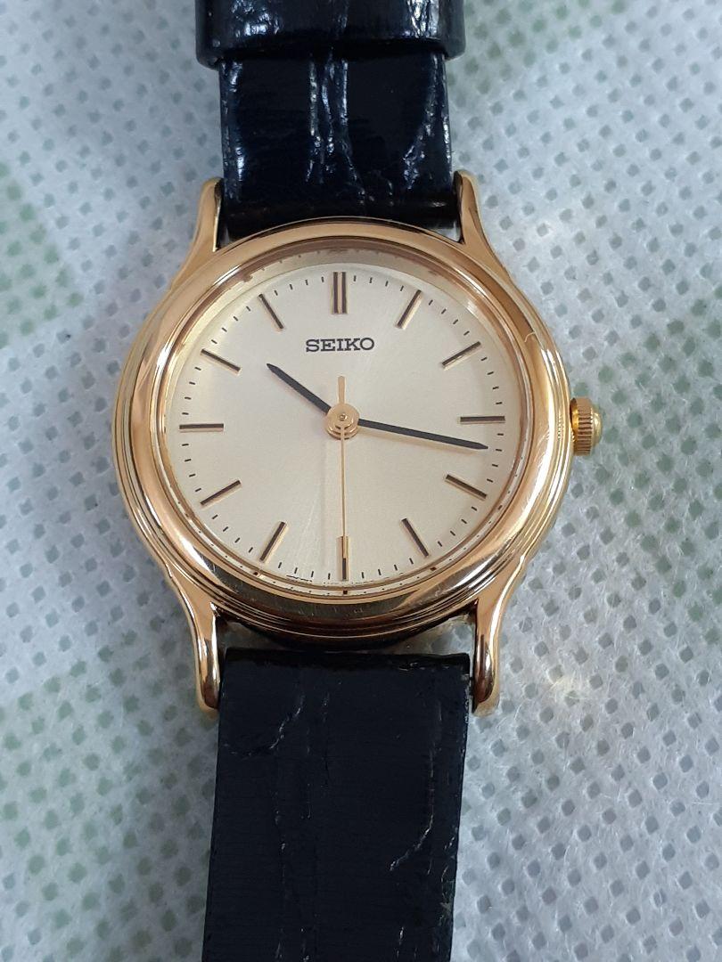 

[Б/У] Кварцевые часы SEIKO Золото/Черный